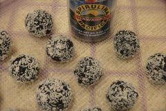 Chocolate-Spiralina-Power-Balls