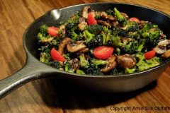 Marinated-Broccoli-and-Mushroom-Stir-Fry