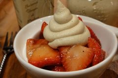 DSC08625Balsamic-Strawberries-topped-with-'Mascarpone-Cheese'2
