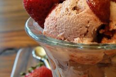 Age-Balsamic-and-Strawberry-Ice-Cream1