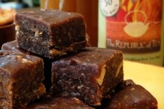 Honey-Ginger-and-Peach-Chocolate-Fudge-Bars1