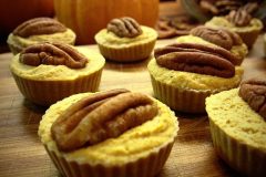 Mini-Pumpkin-Pies1