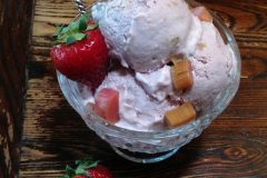 Strawberry-Rhubarb-Ice-Cream101