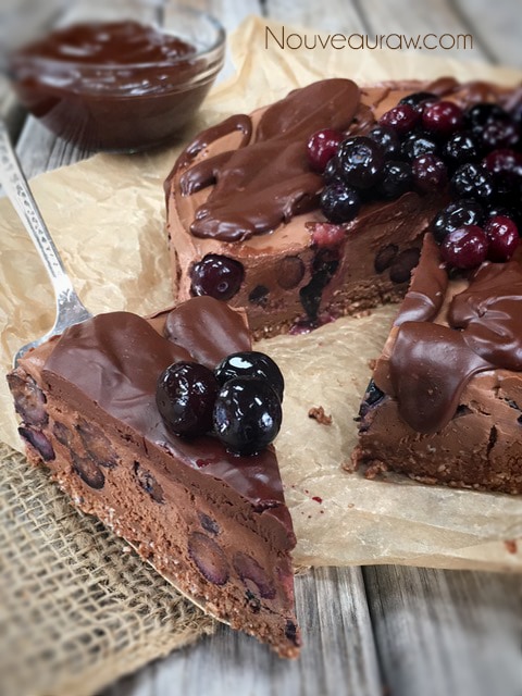 Adding berries is just a bonus! Deep Dark Chocolate Berry Cheesecake 