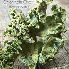 raw, vegan, gluten-free Cracked Pepper Sour Cream and Onion Kale Chips