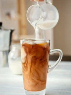 cold-pressed-coffee-with-almond-milk