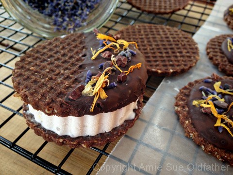 Think outside the bowl... raw waffle cookies