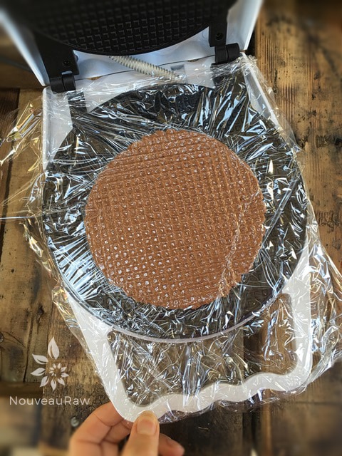lift the lid to expose the waffle shape