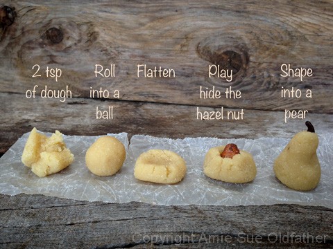 how to make a hazelnut pear, step by step