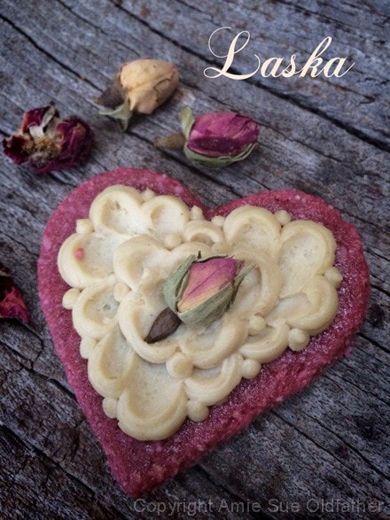 raw vegan Rosewater Sugar Cookie decorated with dried roses