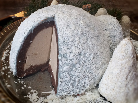 I am hosting an Open House, so you can see what it looks like inside of Igloo Cake 