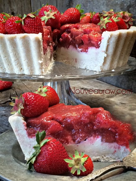 Amazing Combo, Delicious & Creamy Raw Gluten-Free Ruby Red Strawberry Rhubarb Cream Pie