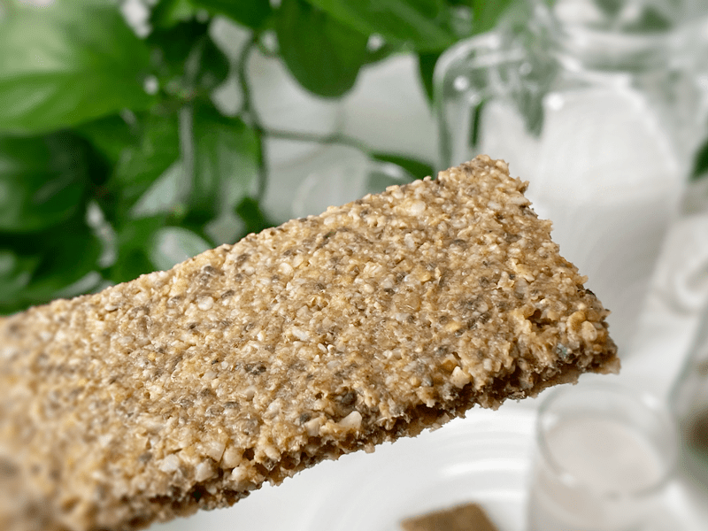raw vegan gluten-free oil-free peanut butter and oat granola bars