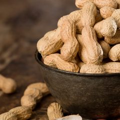 peanuts-close-up-in-a-bowl