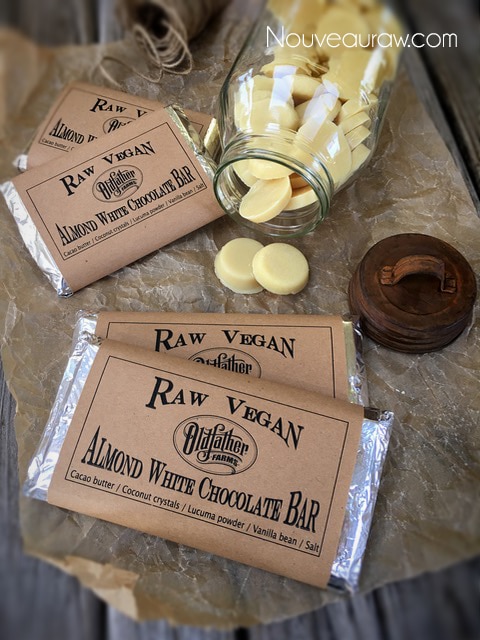 Raw, vegan Almond-White-Chocolate-Bars are a true chocolate lovers treat. 