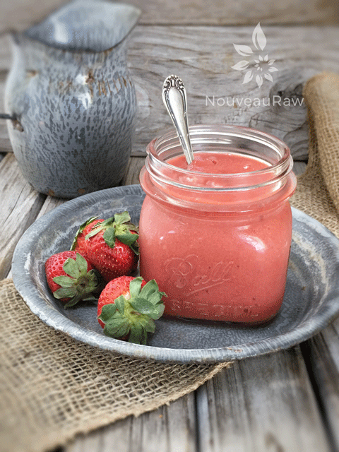 serve this Rhubarb and Strawberry sauce at your next brunch. Made with whole ingredients only
