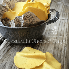 'Mozzarella-Cheese” Chips served in a tin cup