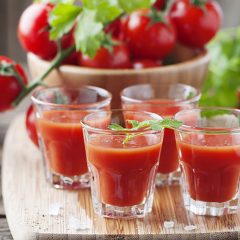 juicing-tomatoes-F