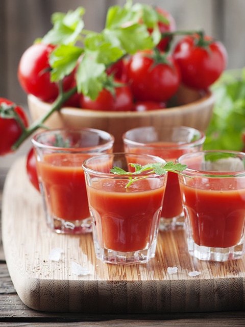 juicing-tomatoes-F