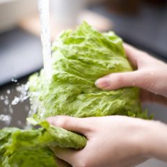 washing-produce-F