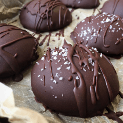 Milk-Chocolate-Peanut-Butter-Delights close up