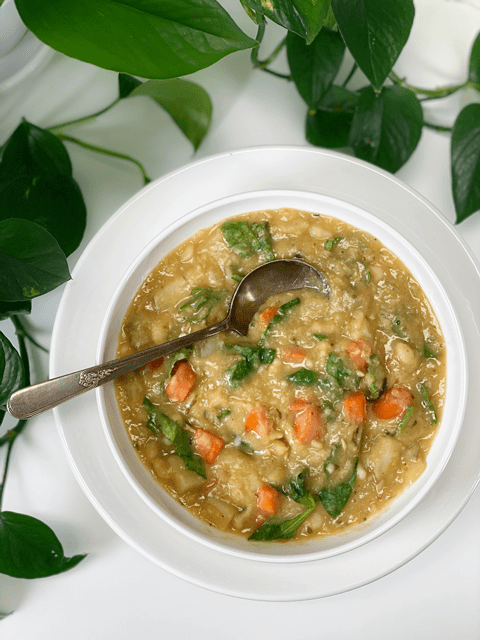 White Bean and Spinach Soup | Oil-Free | AmieSue.com
